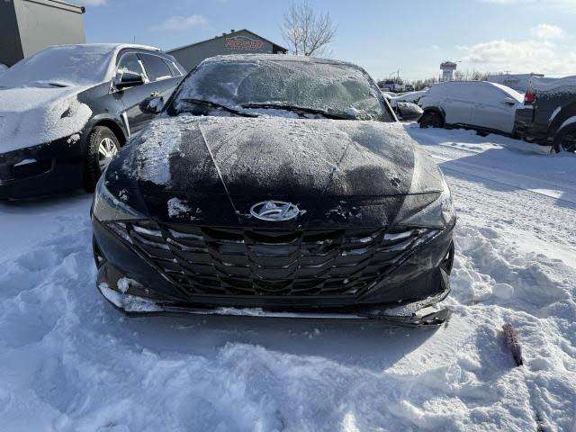 Read more about the article HYUNDAI ELANTRA 2023 BLACK